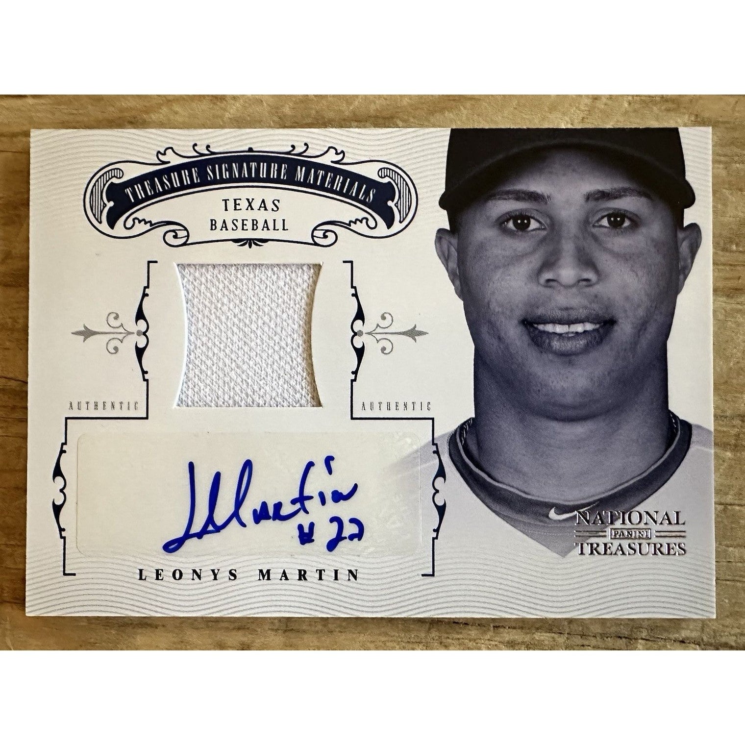 2012 Panini National Treasures 37/49 Leonys Martin #91 Texas Rangers Rookie Auto RC
