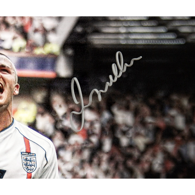 David Beckham Autographed England National Team 16 x 20 Photo Panini LE 100
