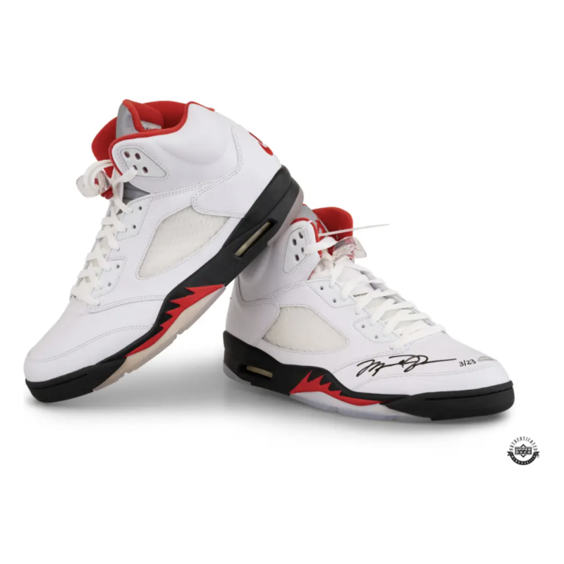 Michael Jordan Autographed Nike Air Jordan Retro Fire Red Shoes UDA LE 23