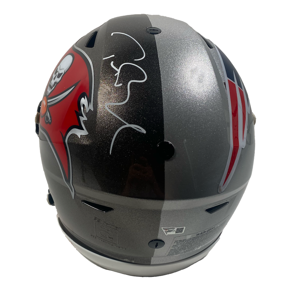 TOM BRADY Autographed Buccaneers / Patriots Authentic Speed Flex Helmet FANATICS