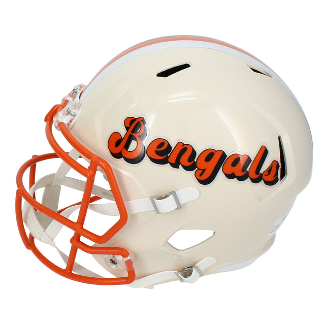 Ja'Marr Chase Autographed Cincinnati Bengals RETRO Speed Full Size Helmet Beckett
