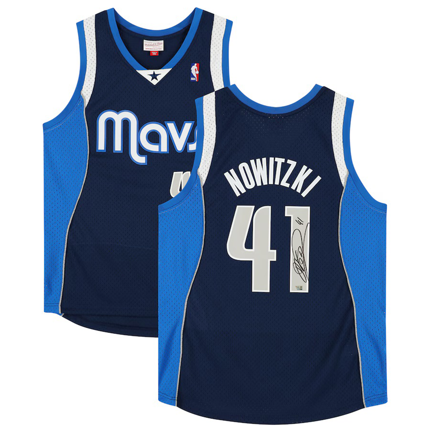 Dirk Nowitzki Autographed Dallas Mavericks 2010 Blue Nike Jersey Fanatics