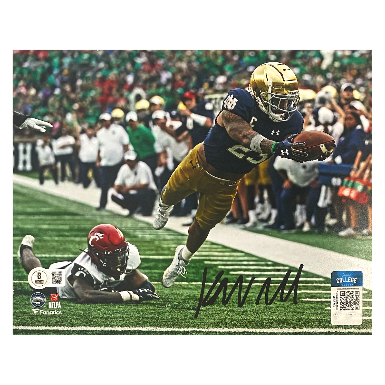 Kyren Williams Autographed Notre Dame 'Diving TD' 8 x 10" Photograph Beckett