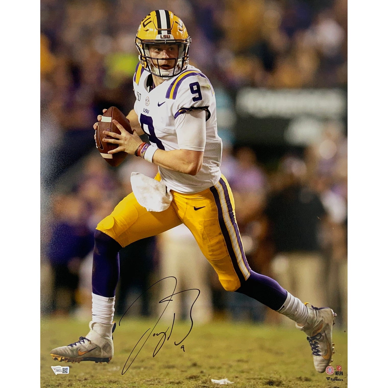 JOE BURROW Autographed LSU Tigers Passing 16" x 20" Photograph FANATICS