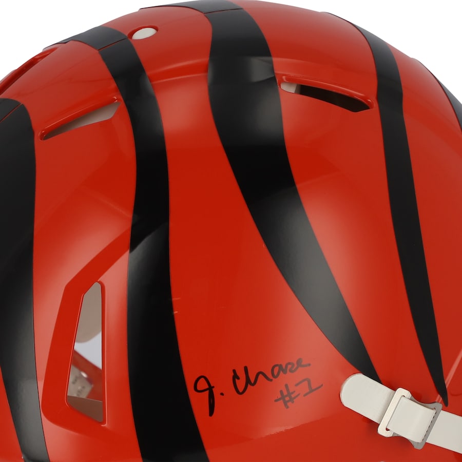 JA'MARR CHASE Autographed Cincinnati Bengals Speed Authentic Helmet FANATICS