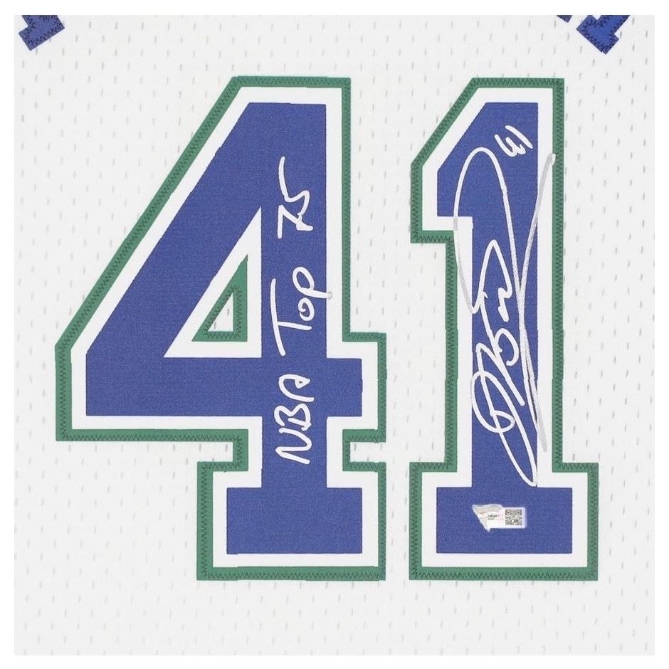DIRK NOWITZKI Autographed "NBA Top 75" Dallas Mavericks 1998 White Nike Jersey FANATICS