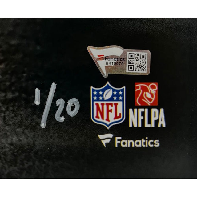 CEEDEE LAMB Autographed Cowboys 16" x 20" Spotlight Photograph FANATICS LE 1/20