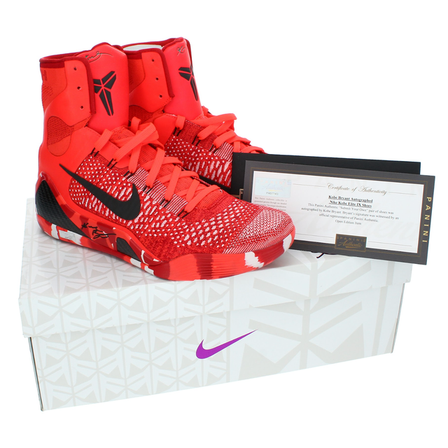 Kobe Bryant Autographed Nike Elite IX "Christmas Day 2024" Shoes Panini