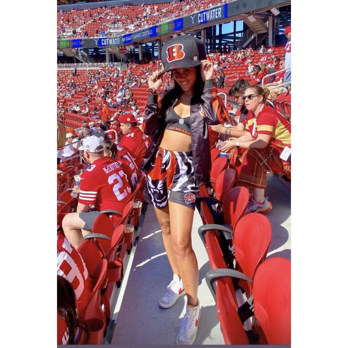 OVERSIZED SUPER FAN HAT in Orange Cincinnati Bengals (Fun Gift / great for autographs)