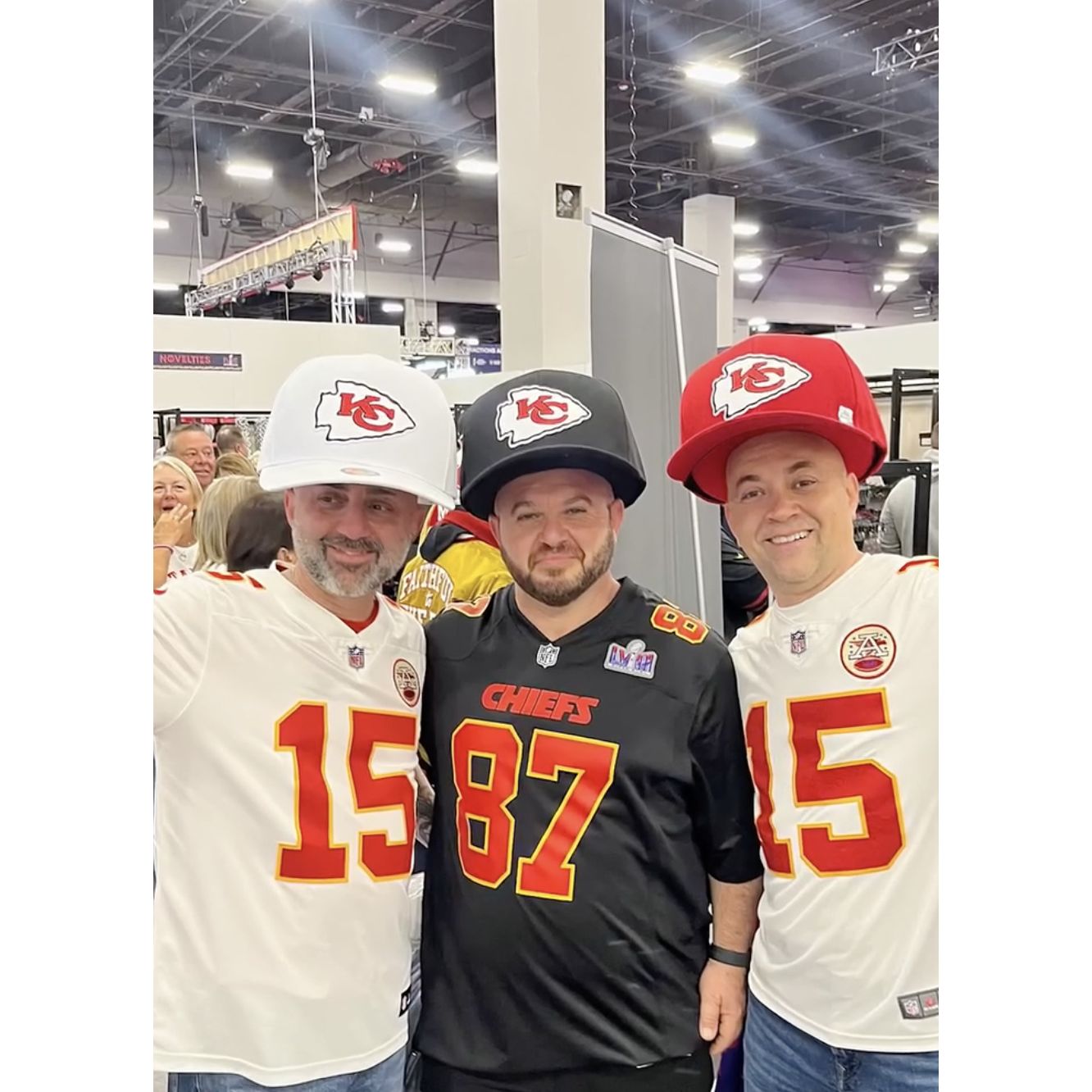 OVERSIZED SUPER FAN HAT in Black Kansas City Chiefs (Fun Gift!)