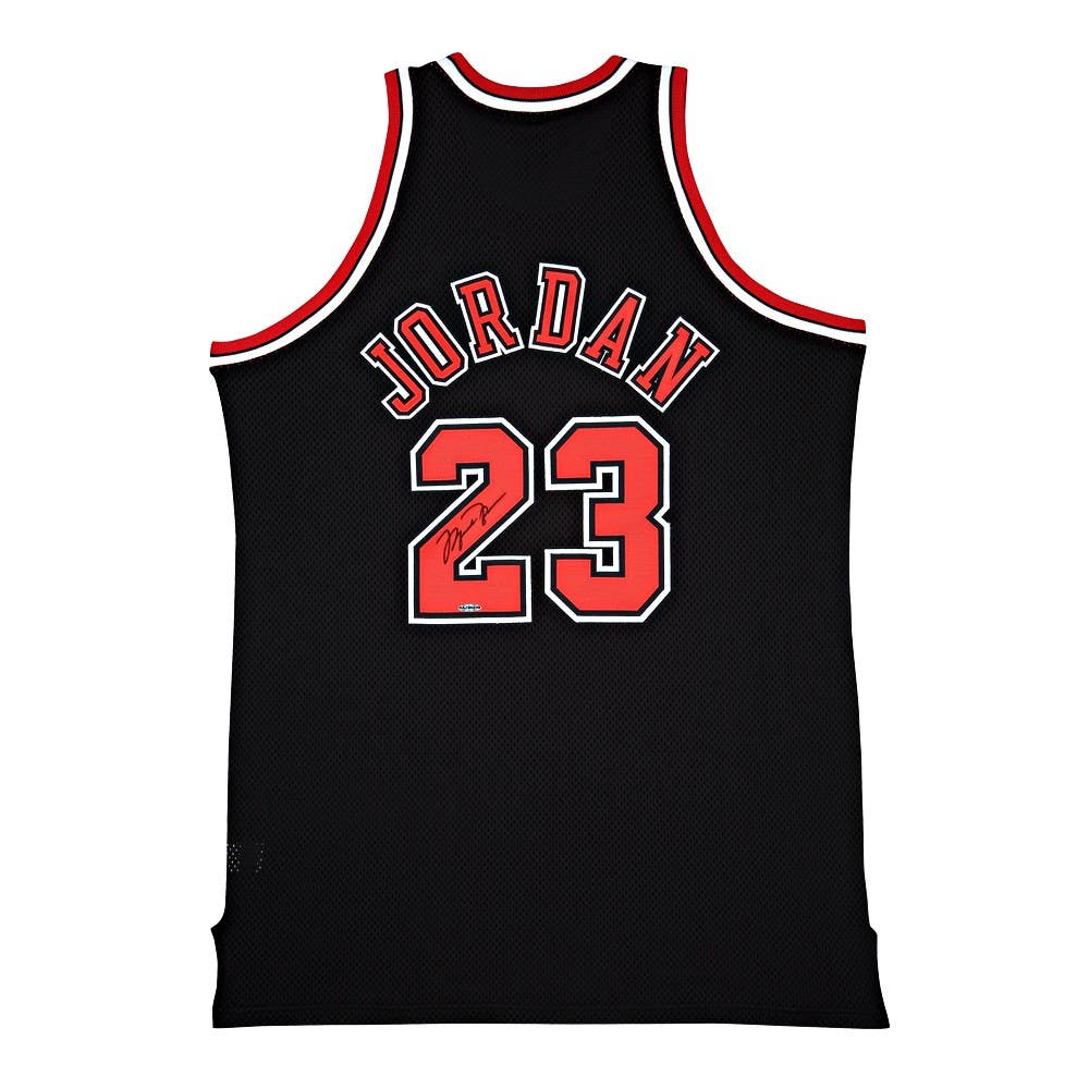 MICHAEL JORDAN Signed '97-'98 Alternate Chicago Bulls Jersey UDA