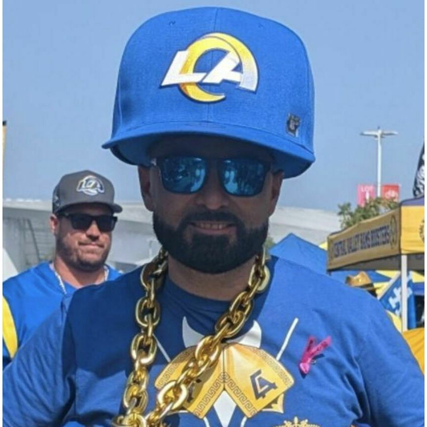 OVERSIZED SUPER FAN HAT in Blue Los Angeles Rams (Fun Gift / Great for autographs)