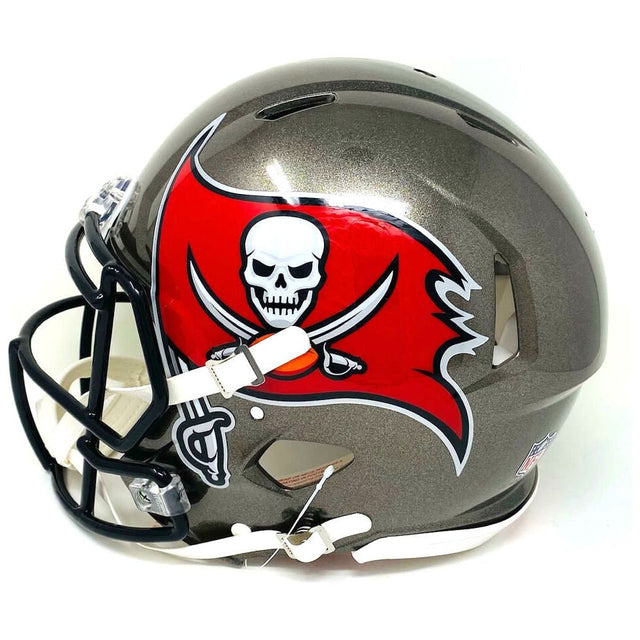 TOM BRADY Autographed Tampa Bay Buccaneers Authentic Speed Helmet FANATICS