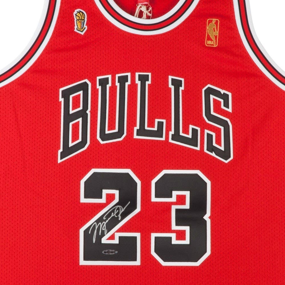 MICHAEL JORDAN Autographed 1996-97 Chicago Bulls Red NBA Finals Patch Mitchell & Ness Jersey UDA