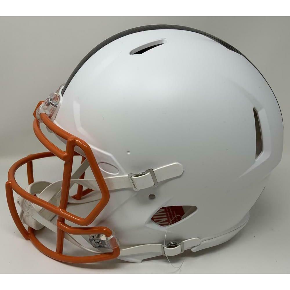 BAKER MAYFIELD Autographed Cleveland Browns White Matte Speed Authentic Helmet FANATICS