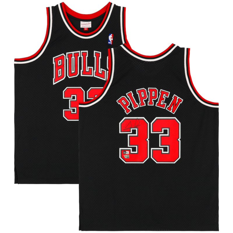 Scottie Pippen Autographed Chicago Bulls M&N Black 1997-98 Swingman Jersey Fanatics
