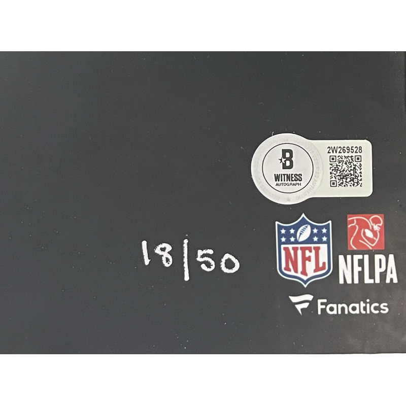 Tom Brady & Patrick Mahomes Autographed New England Patriots/Kansas City Chiefs 20 x 24 Photo Fanatics and Beckett LE 50