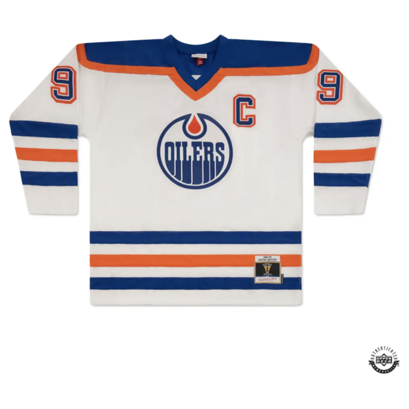 Wayne Gretzky Autographed White Vintage 1986-1987 Edmonton Oilers Jersey UDA