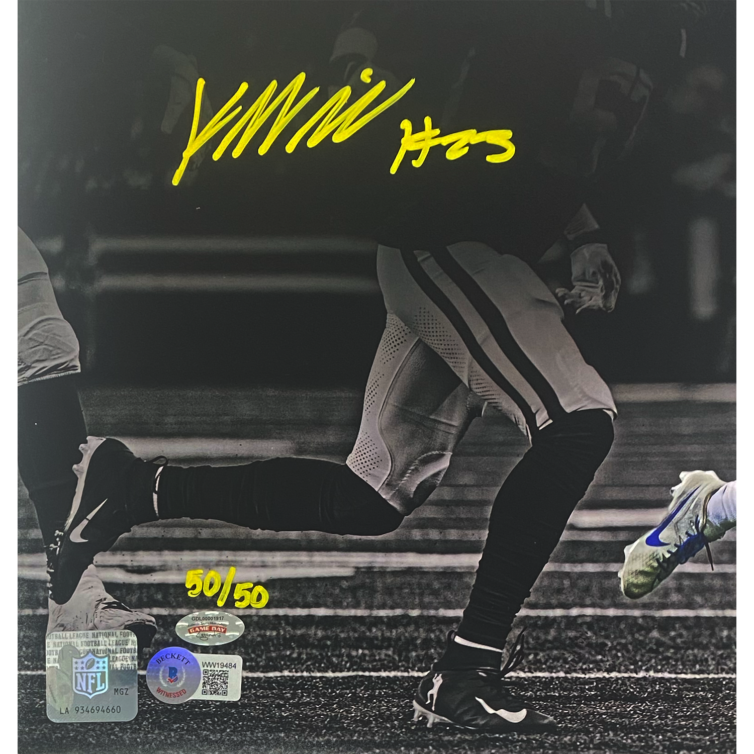 Kyren Williams Autographed Rams "Stiff Arm" 11" x 14" Photo Beckett GDL LE 50/50