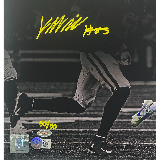 Kyren Williams Autographed Rams "Stiff Arm" 11" x 14" Photo Beckett GDL LE 50/50