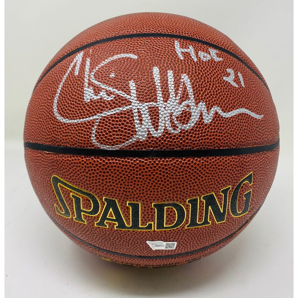 CHRIS WEBBER Autographed "HOF 21" Sacramento Kings Spalding Basketball FANATICS