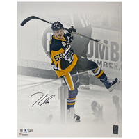 JAKE GUENTZEL Autographed Penguins Goal Celebration 16" x 20" Photo FANATICS