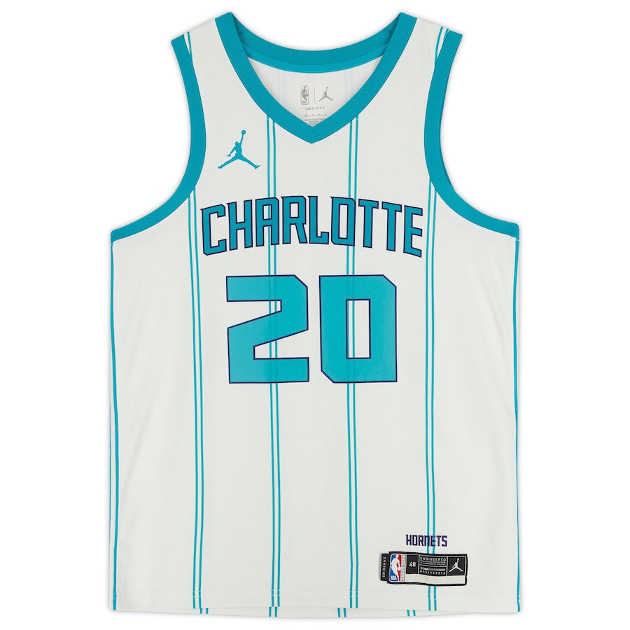 GORDON HAYWARD Autographed Charlotte Hornets Nike White Jersey FANATICS