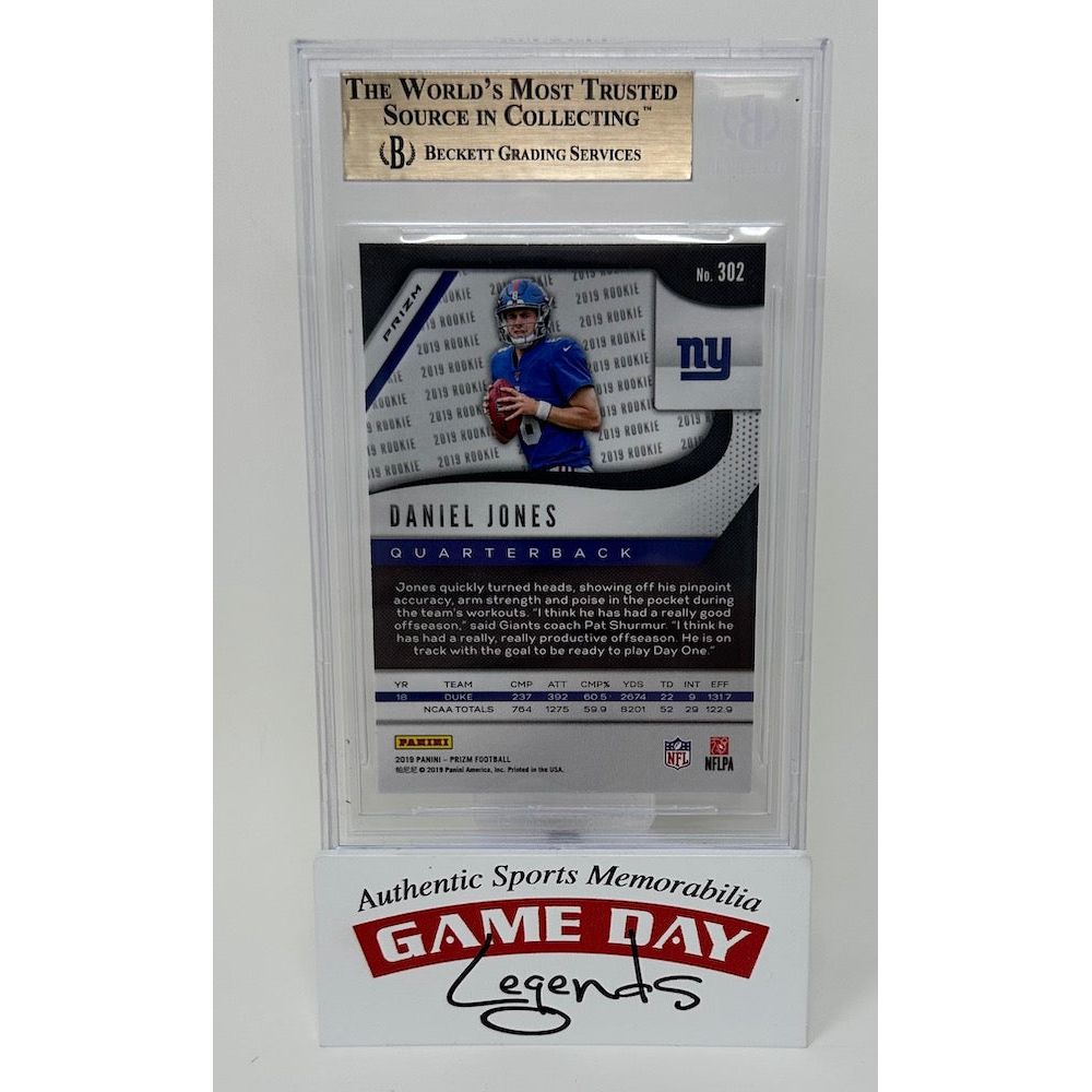 Daniel Jones New York Giants 2019 Panini Prizm NFL Red, White & Blue #302 RC BGS 9.5