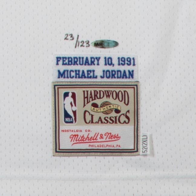 MICHAEL JORDAN Chicago Bulls Autographed 1991 NBA All-Star Game Mitchell & Ness Jersey UDA