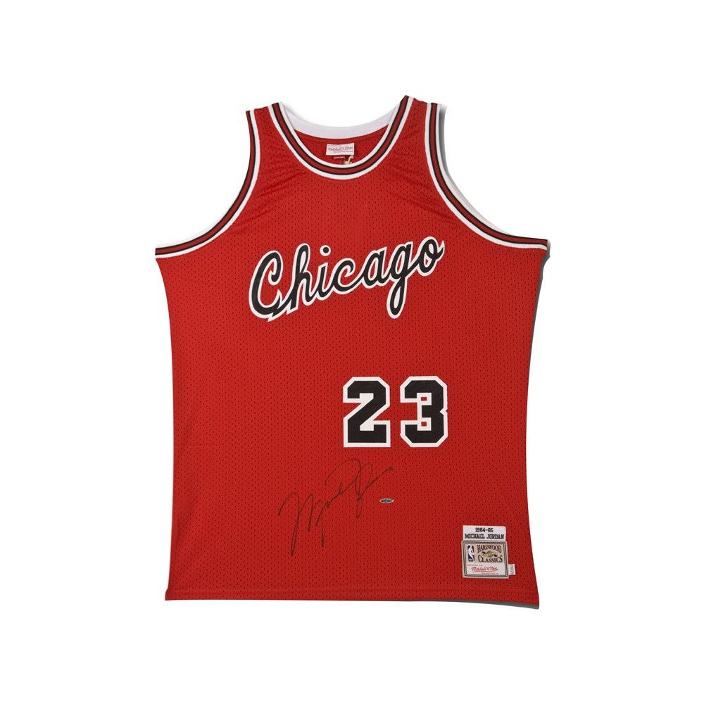 MICHAEL JORDAN Signed Chicago Bulls Rookie Jersey UDA