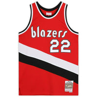 CLYDE DREXLER Autographed Portland Trail Blazers Red M&N Jersey FANATICS