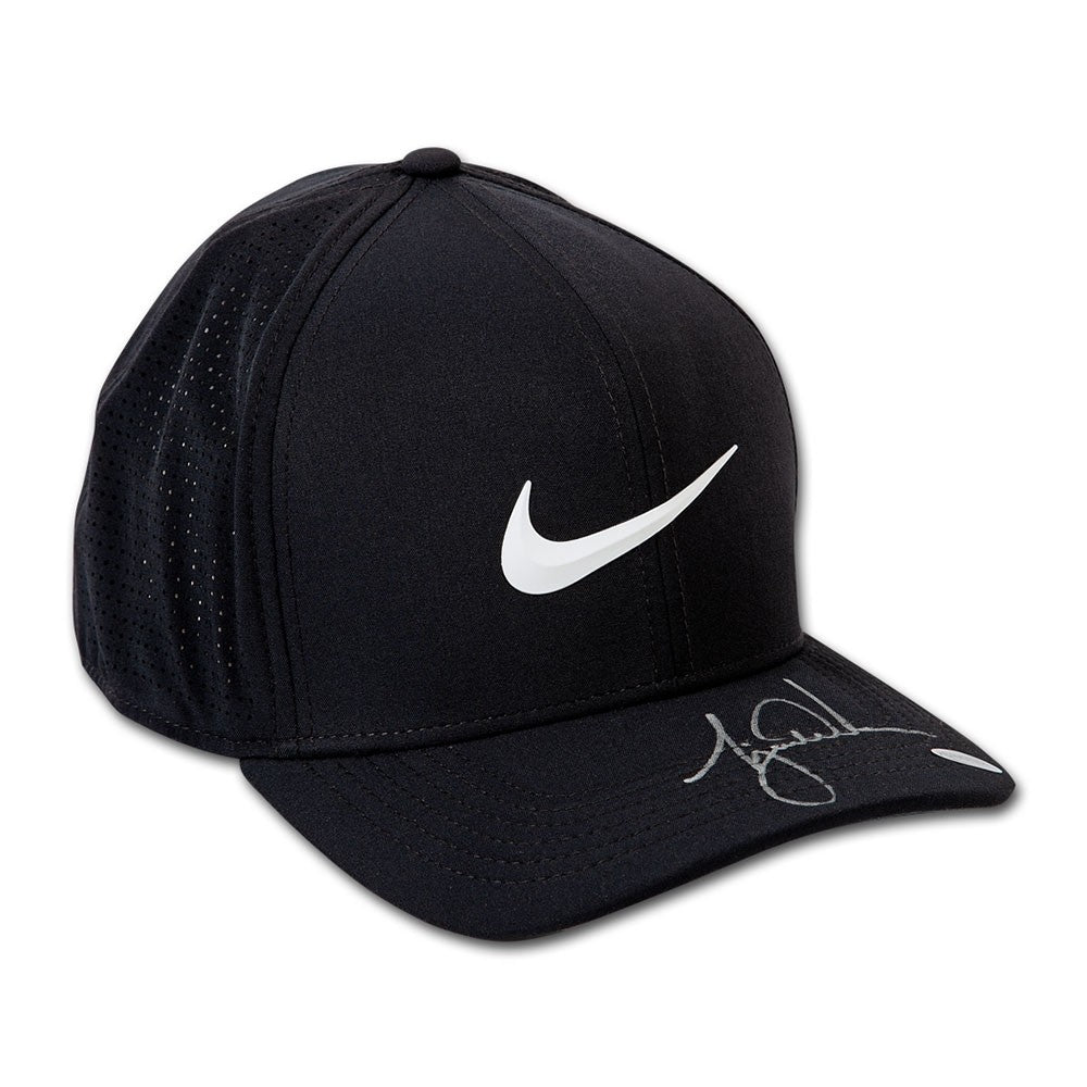 TIGER WOODS Autographed Nike Aerobill Black Golf Cap UDA
